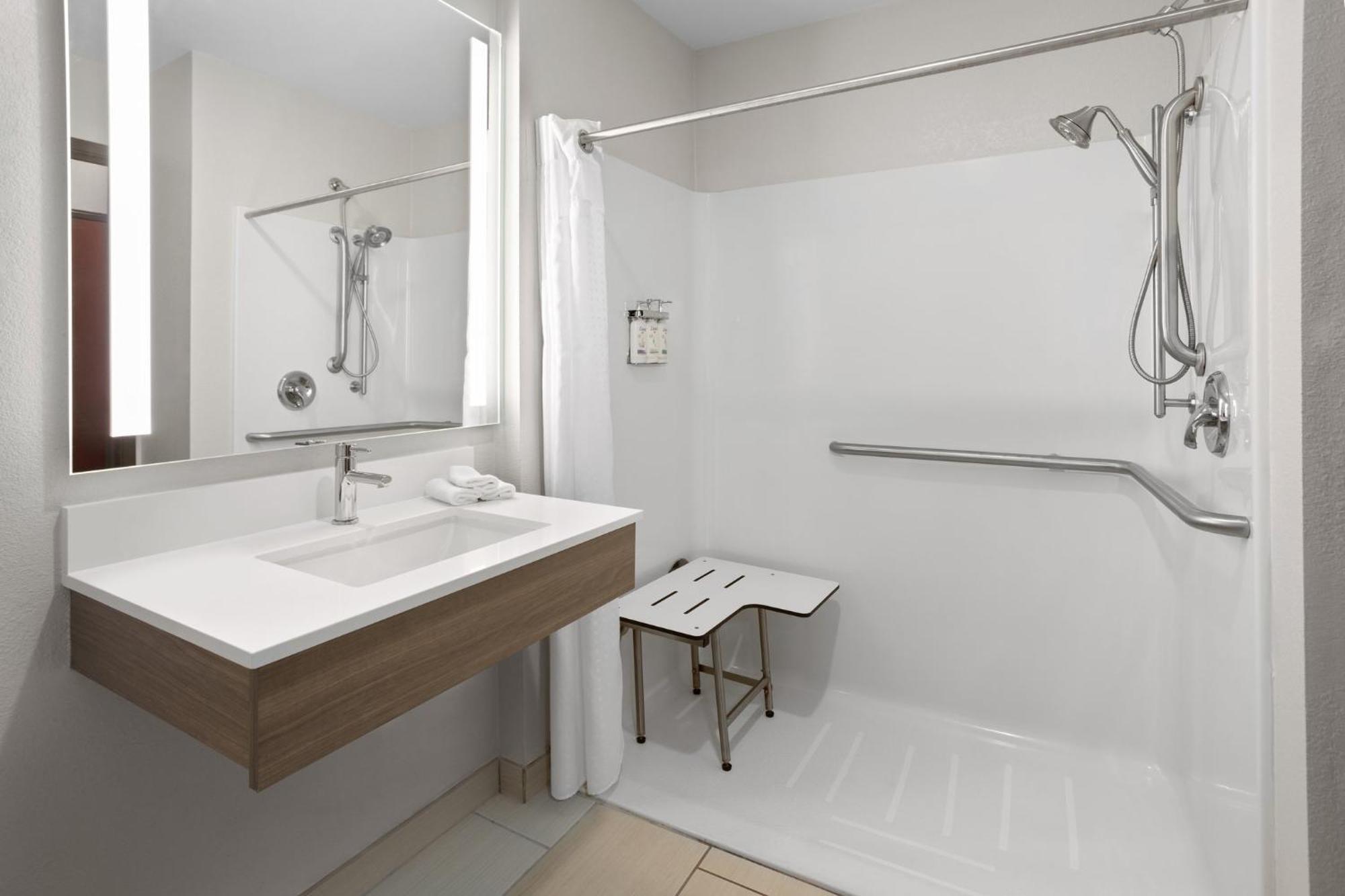 Holiday Inn Express Hotel & Suites Acme-Traverse City By Ihg Buitenkant foto